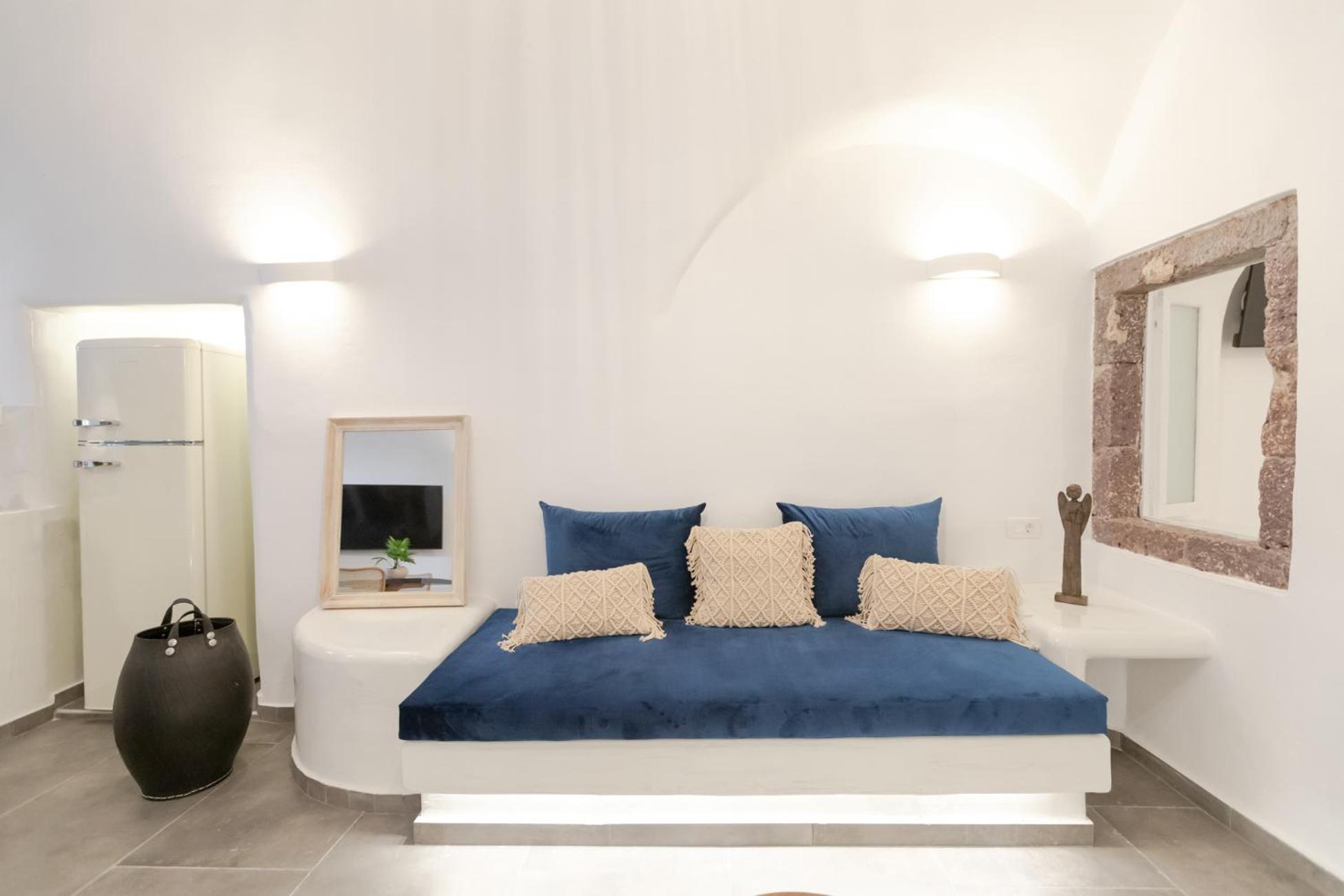 Villa Doukas Caldera Fira (Santorini)