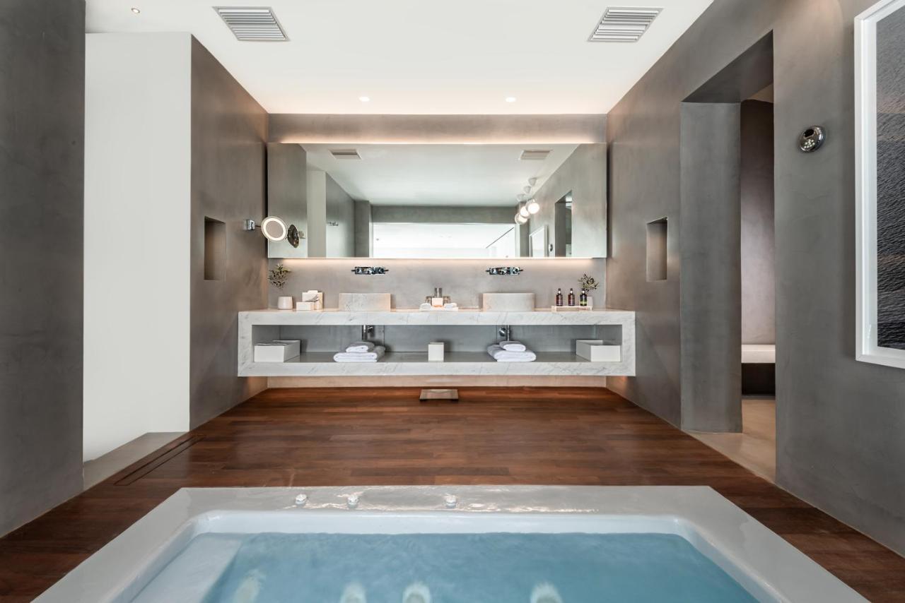 Grace Hotel, Collection Hotel 5*