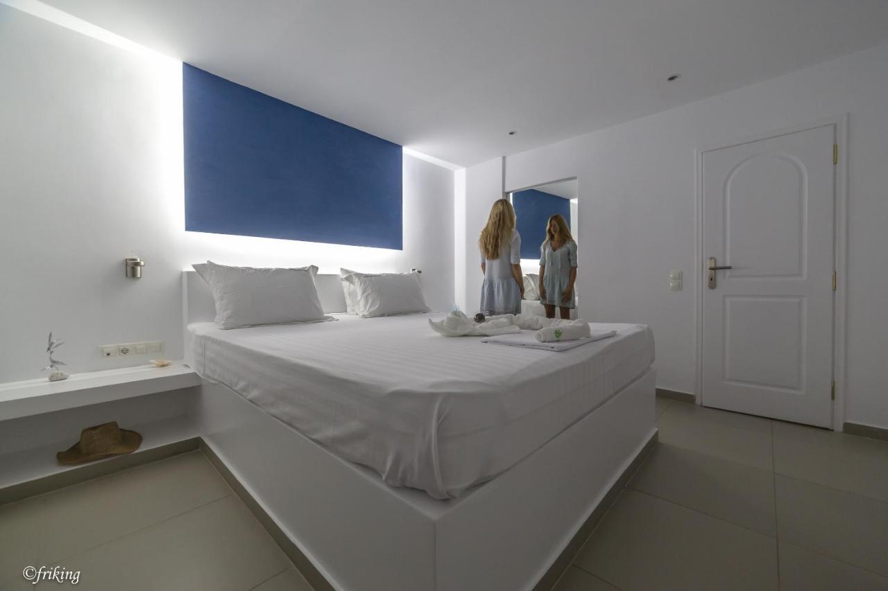 Argiris Kamari (Santorini)