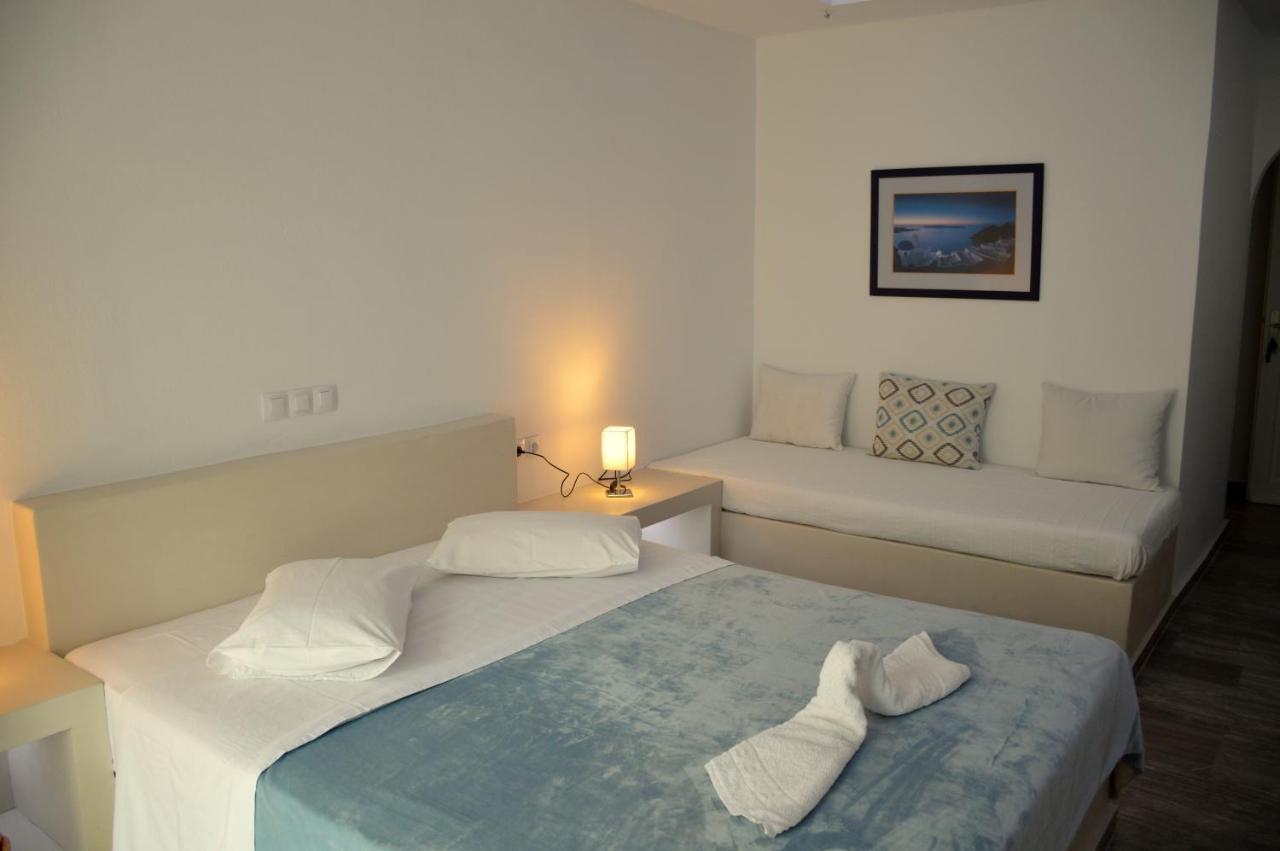 Apartment Argiris Kamari (Santorini)