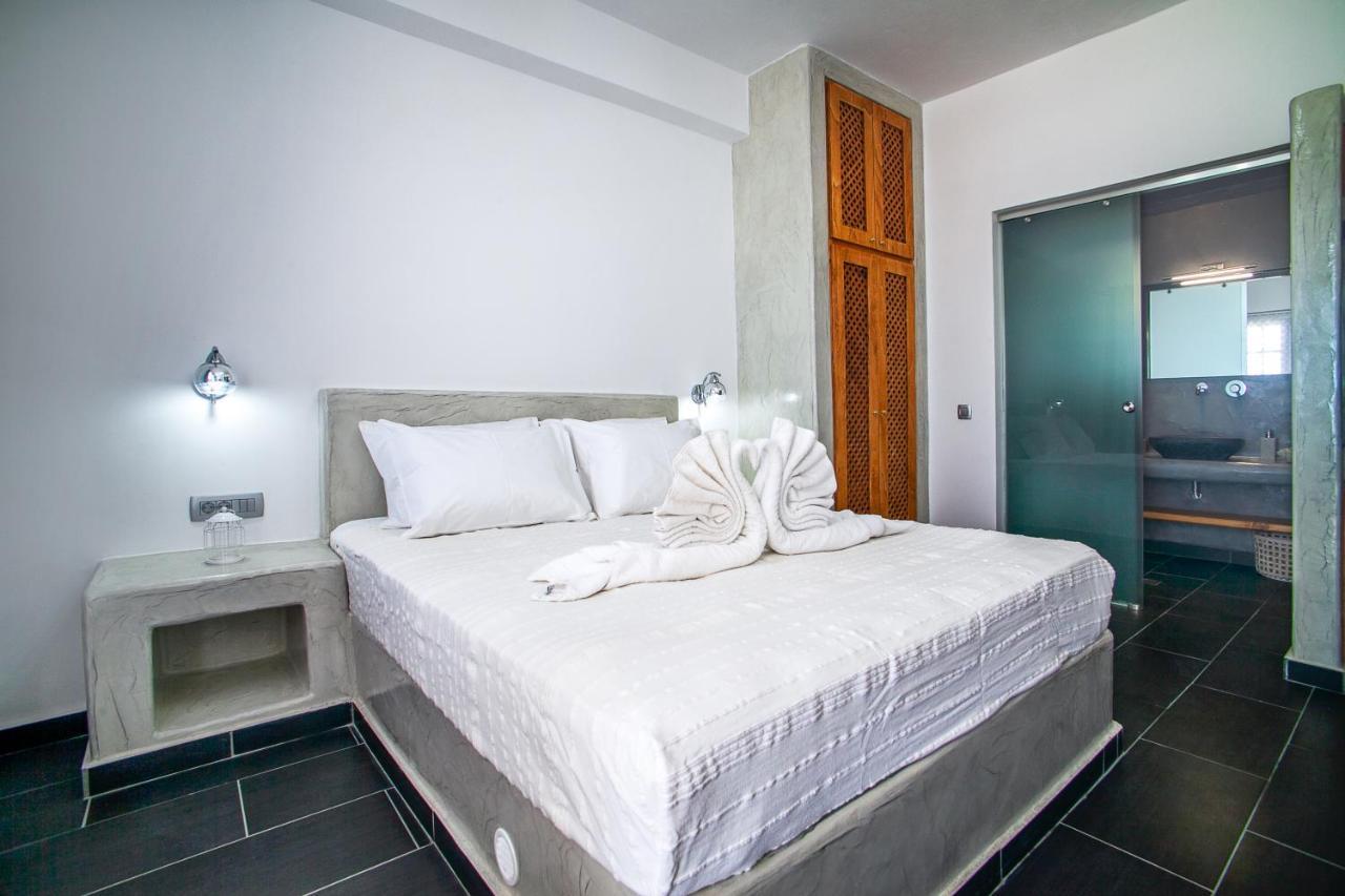 Aparthotel Santorini