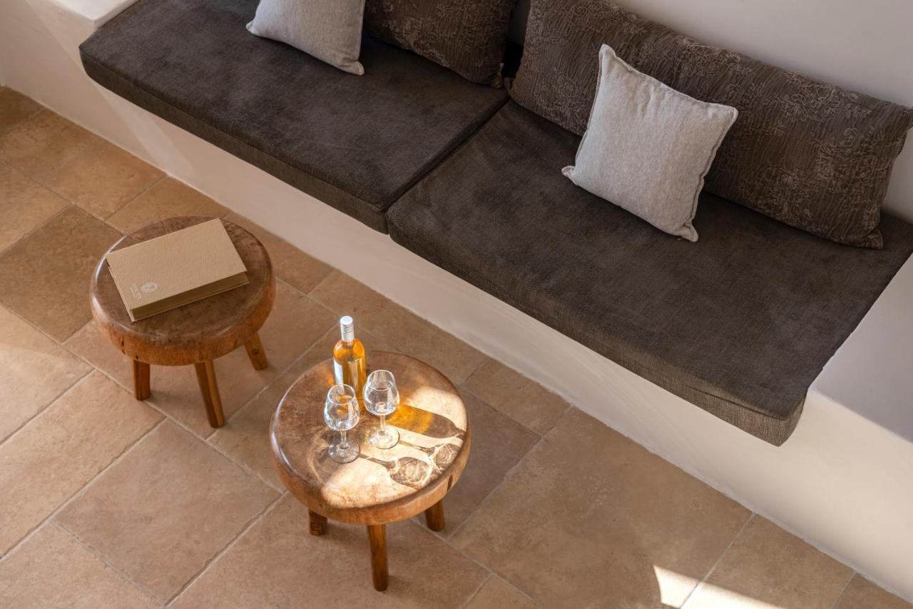 La Maltese Caldera Concept Hotel