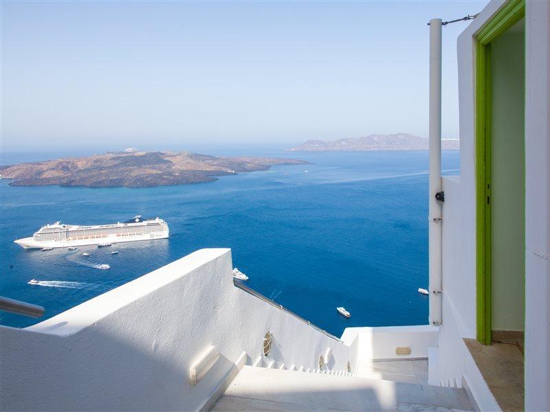 On The Cliff Hotel
