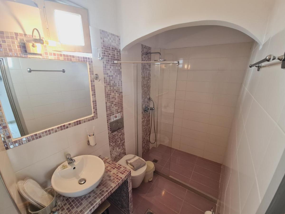 Anto Aparthotel 3*