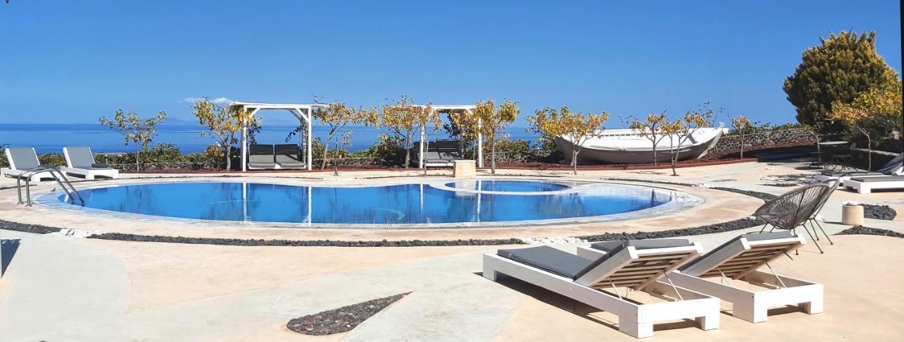 Santorini Mesotopos 3*