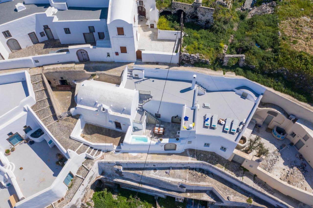 Santorini 180 Degrees Pyrgos Kallistis