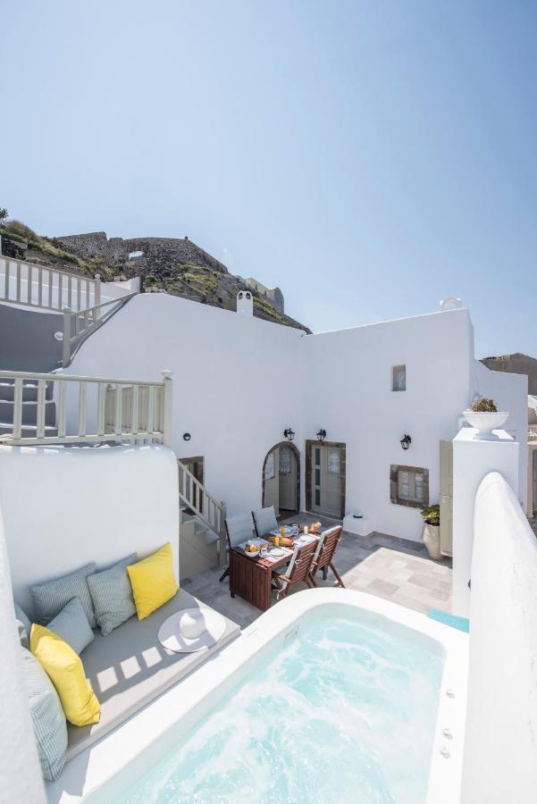 Santorini 180 Degrees Pyrgos Kallistis