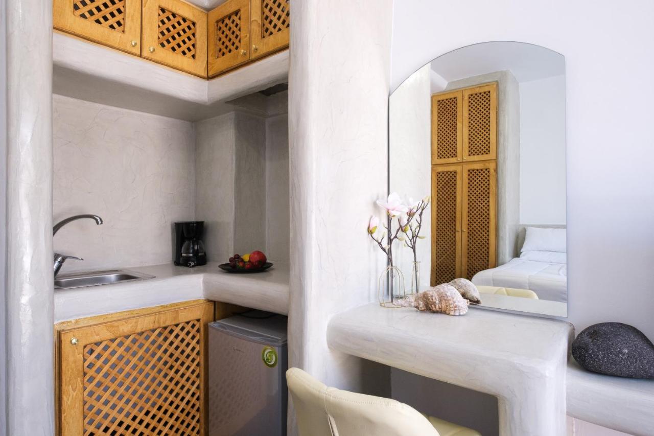 Aparthotel Santorini