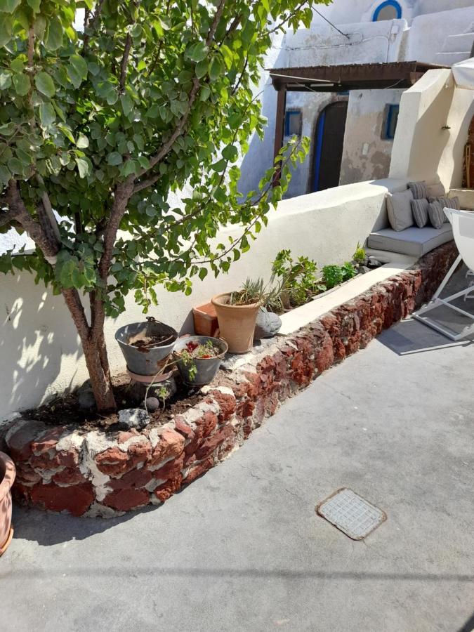 Cave House Martrona * Foinikia (Santorini)