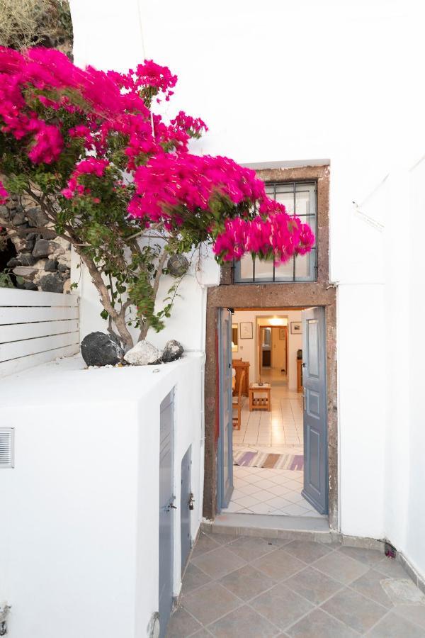 Folia Bianca Apartment Imerovigli (Santorini)