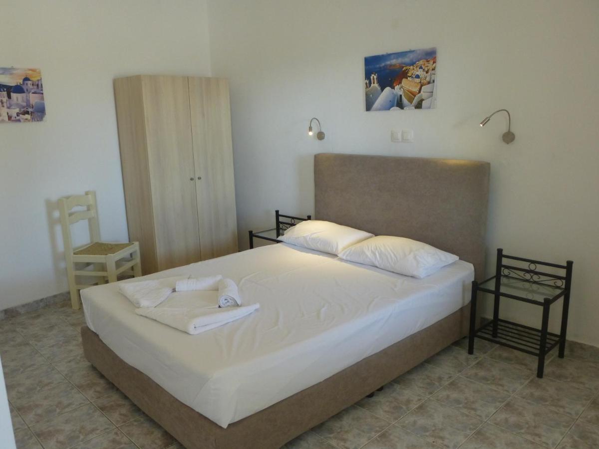 Aparthotel Thira's Dolphin