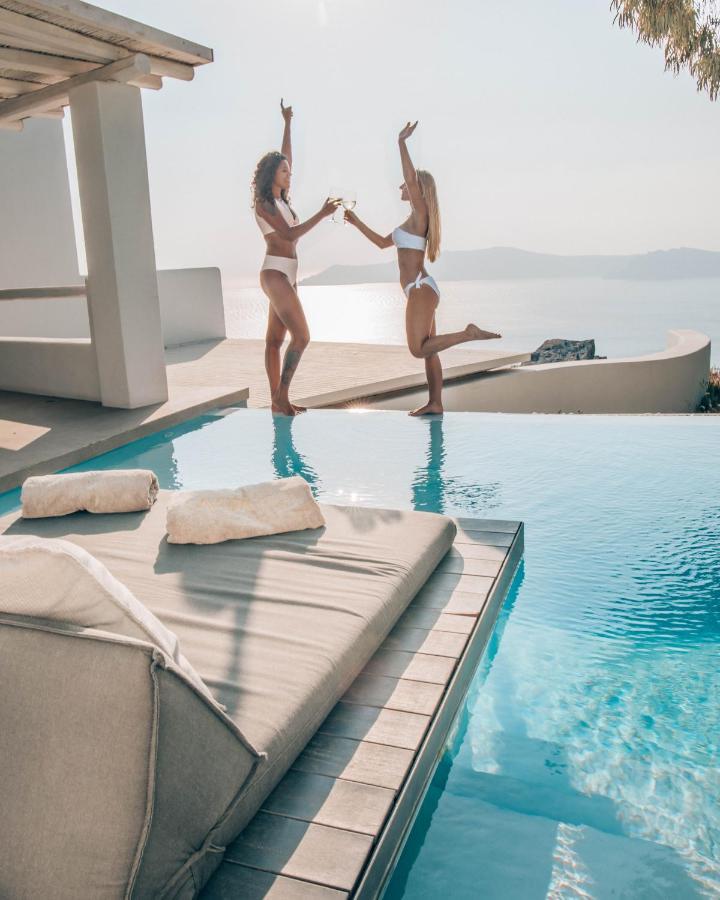 Cavo Tagoo Santorini Hotel