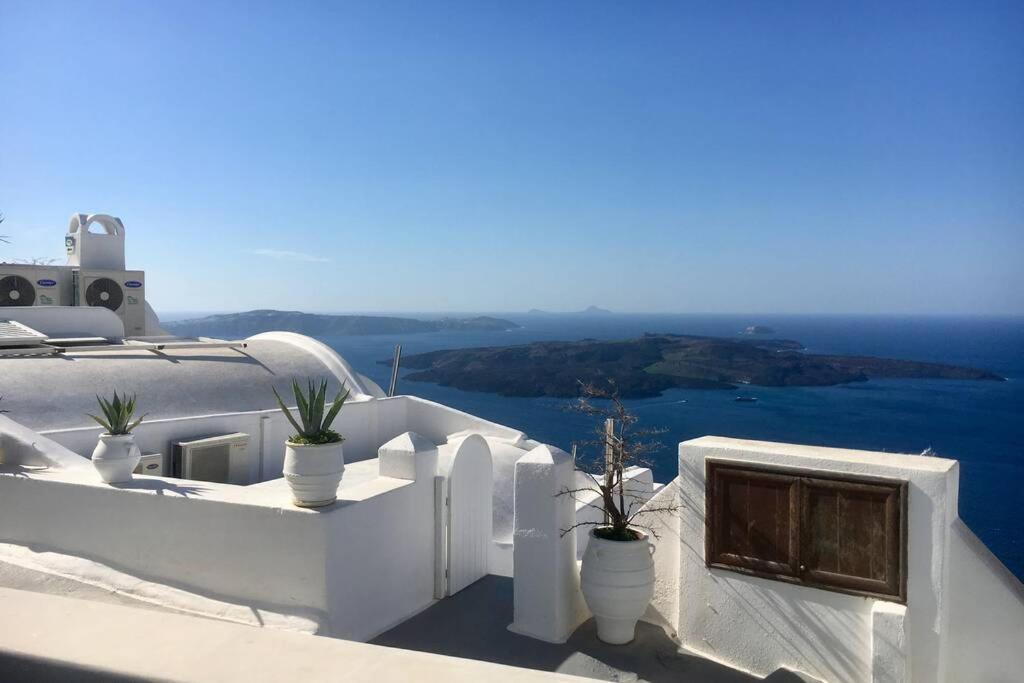 Stefani Cave House Santorini