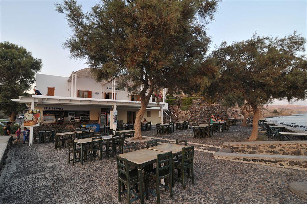 Akrotiri Hotel