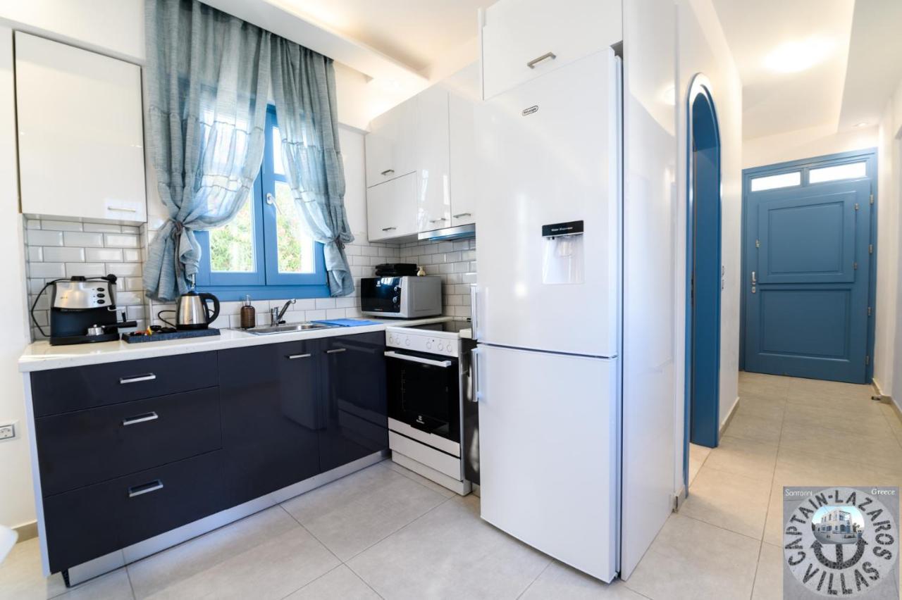 Captain Lazaros Villa: Black With Pool And Sea View Perissa (Santorini)