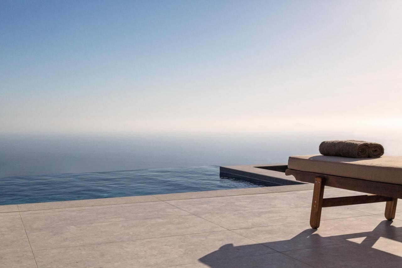 Villa Santorini Sky, Luxury *