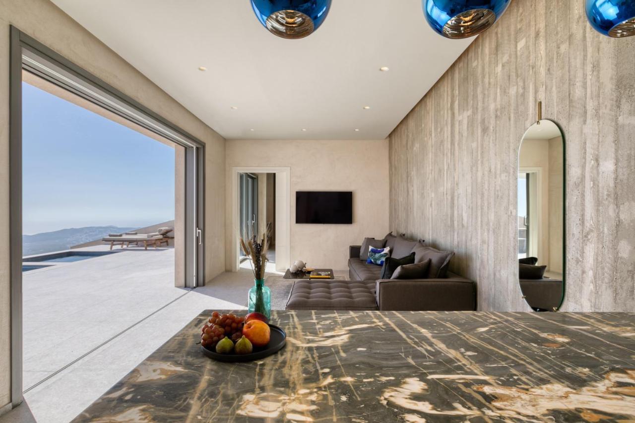 Santorini Sky, Luxury Villa