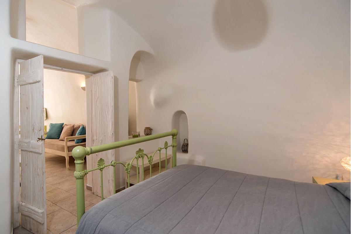 Blue Dolphins Hotel 3*