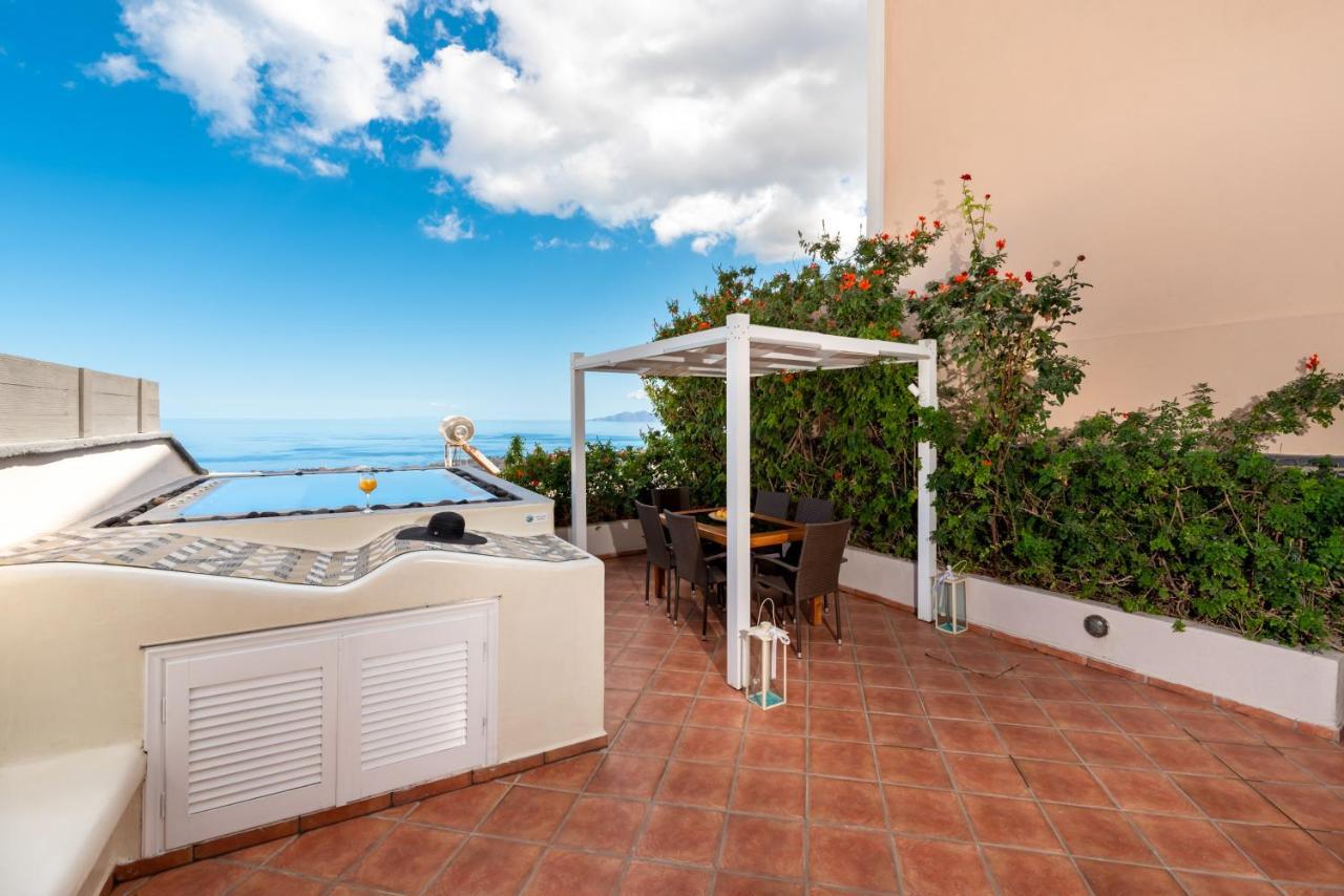 Villa By Thira Fira (Santorini)