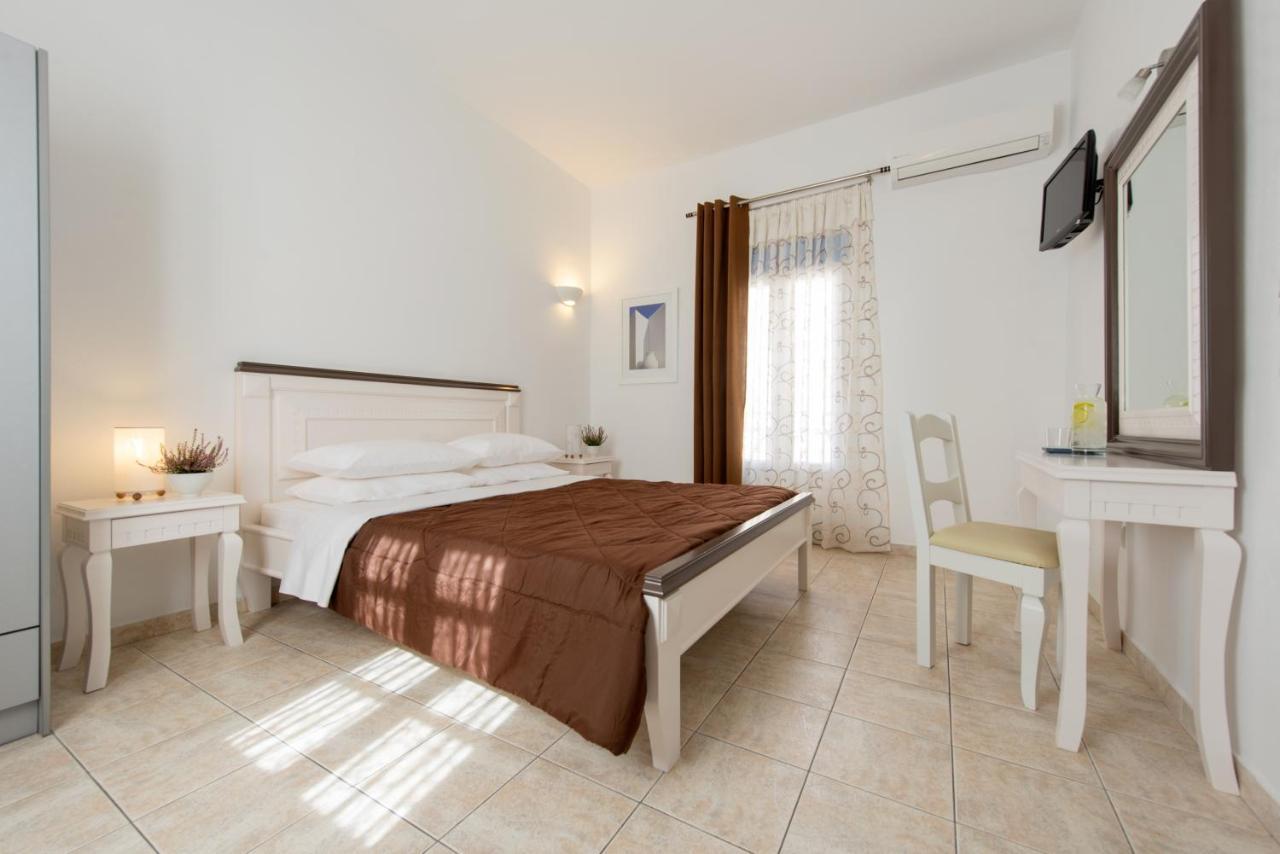 Seaside By Manos 3*