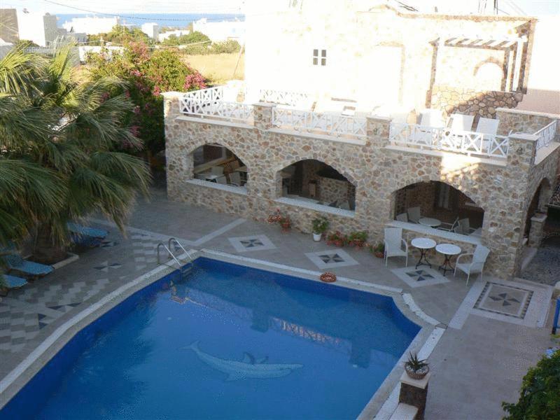 Atalos 3* Kamari (Santorini)