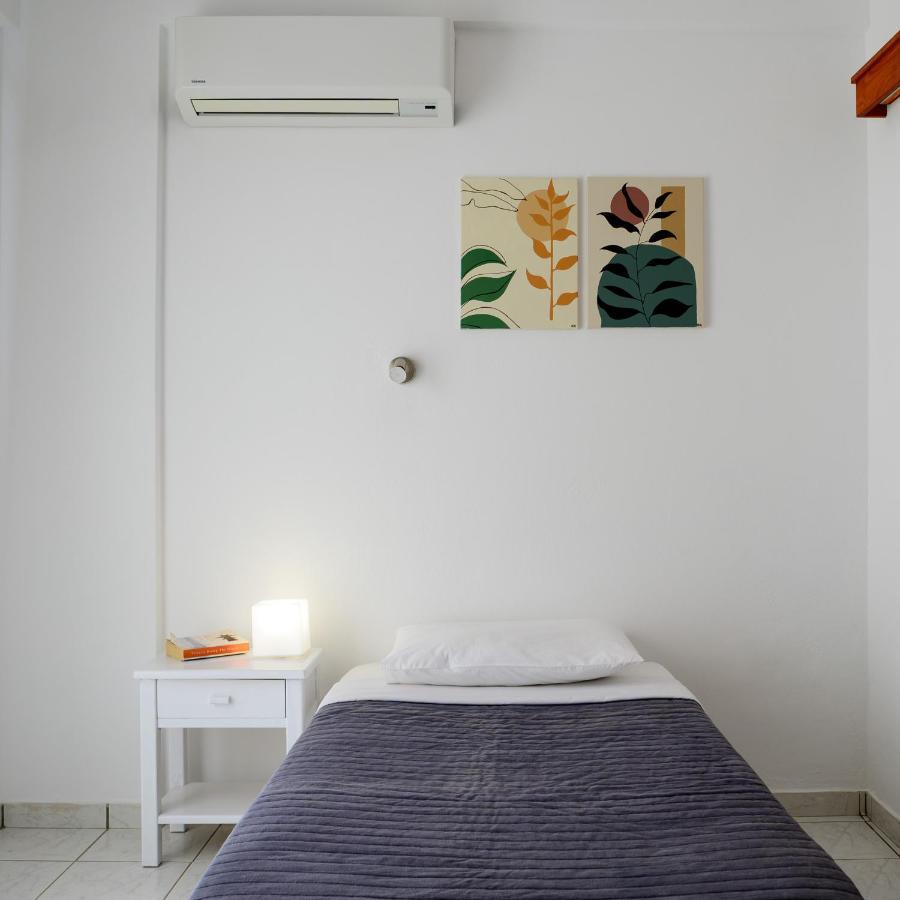 Marios Aparthotel Kamari (Santorini)
