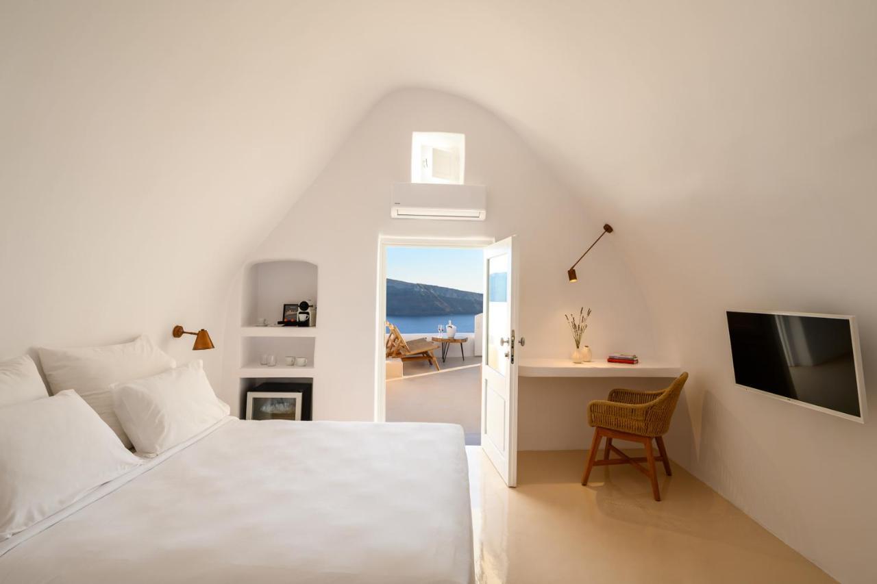 Canvas Villa Oia (Santorini)
