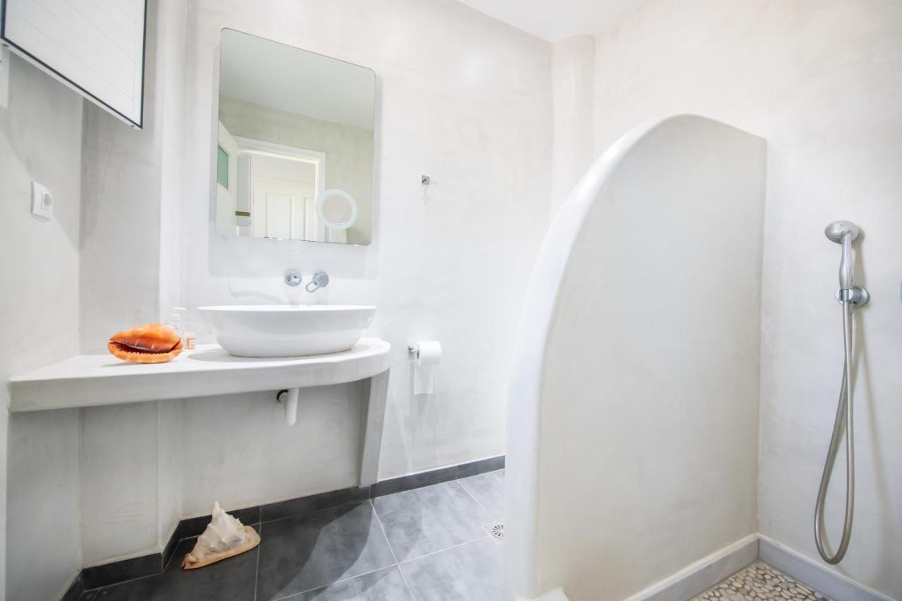 Apartment Argiris Kamari (Santorini)