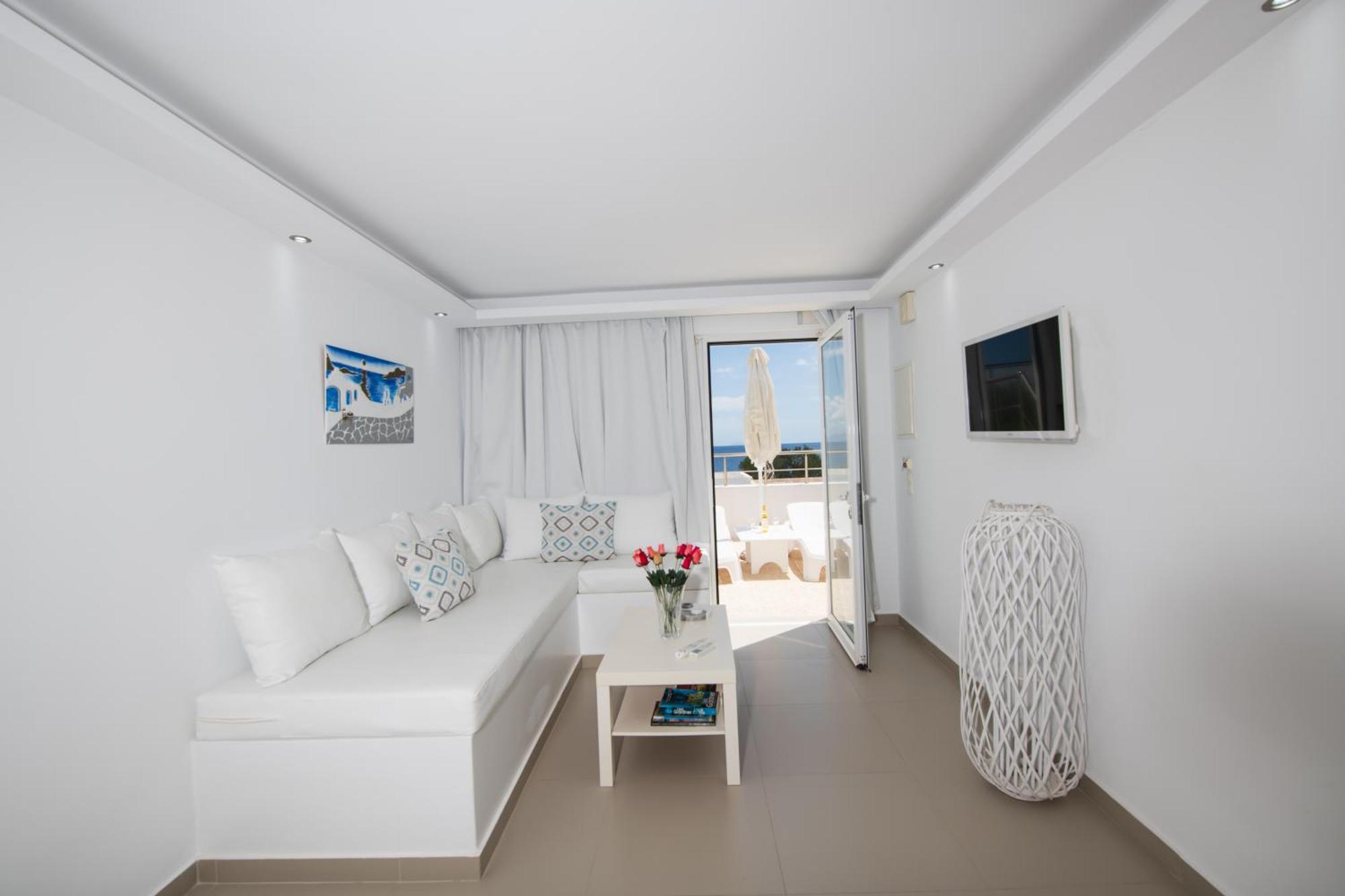 Argiris Apartment Kamari (Santorini)