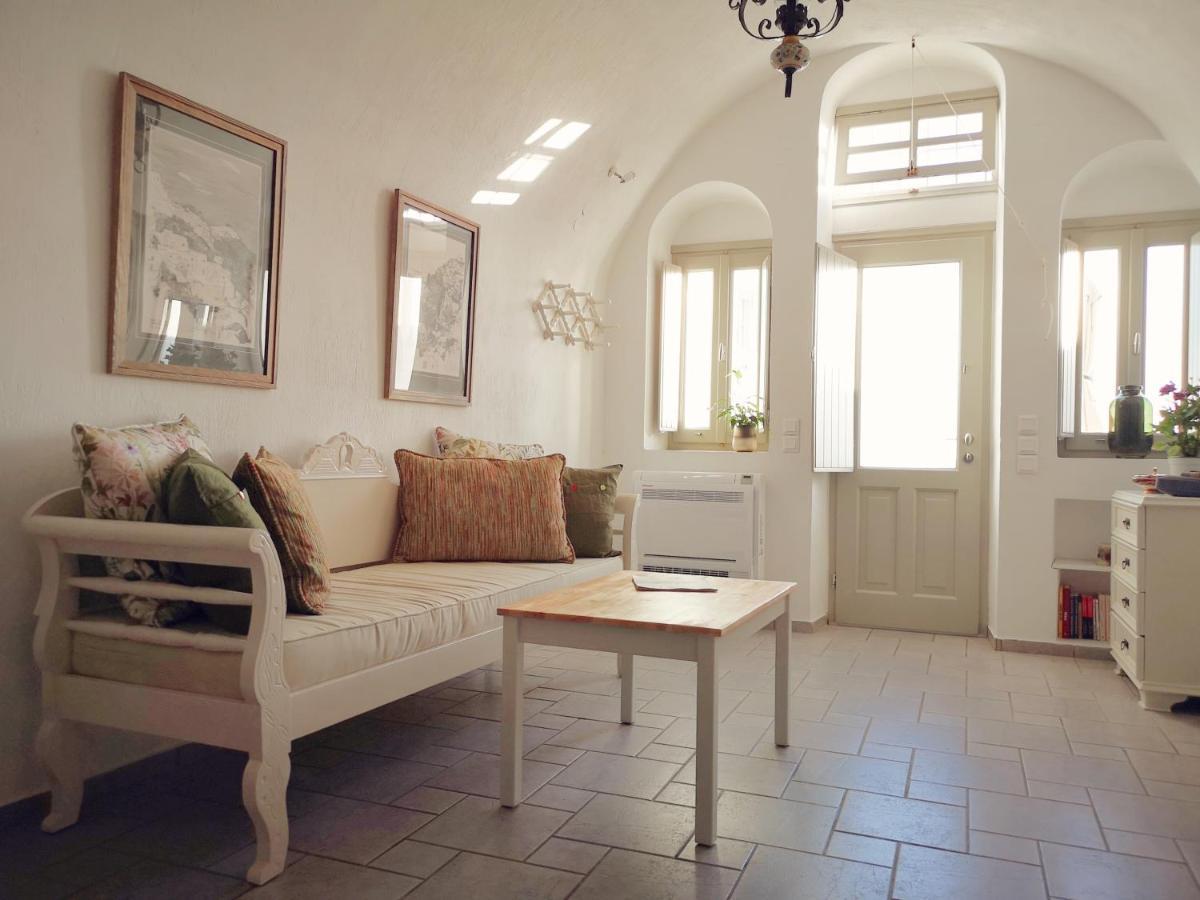 Apartment Spitia Tzitzi Imerovigli (Santorini)