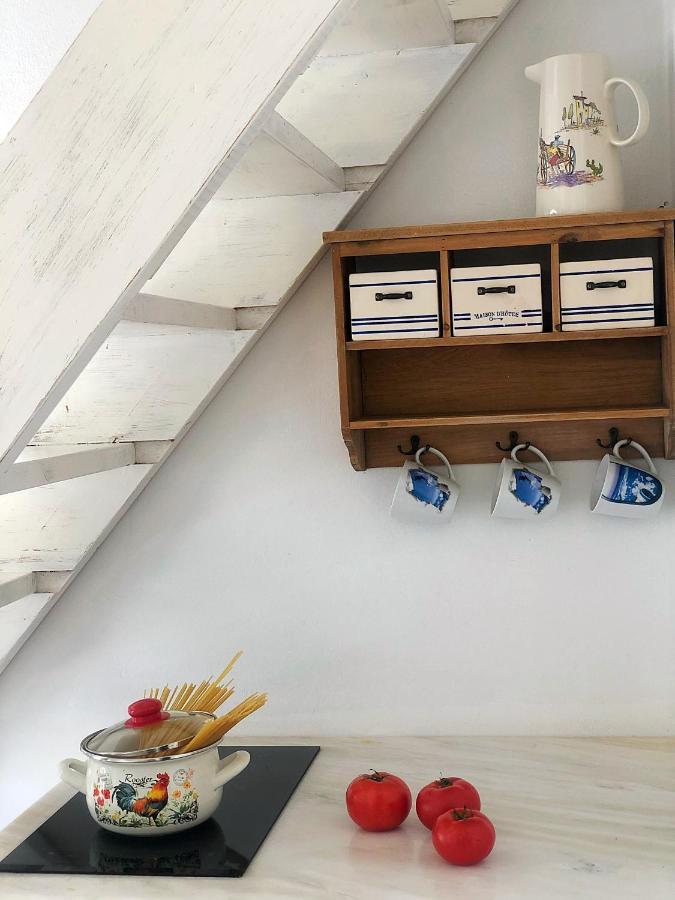 Thera Incognita Apartment