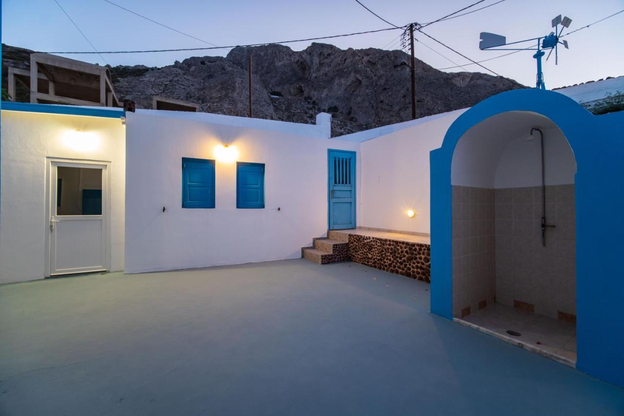 Ancient Thera Apartment