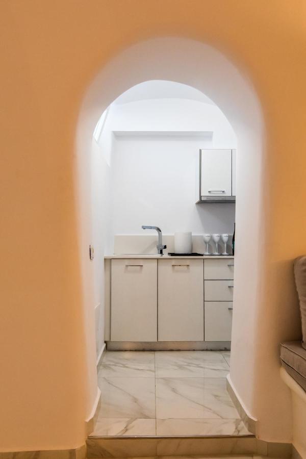 Santorini Delux (adults Only)