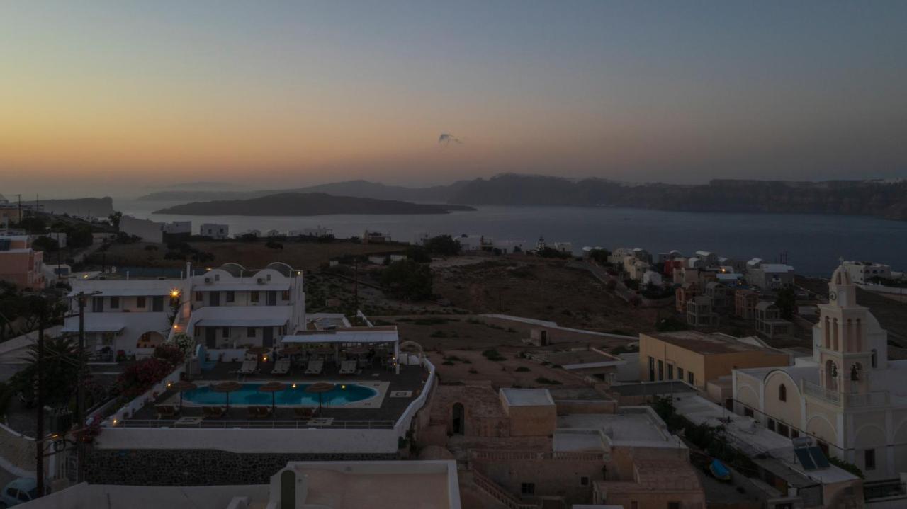 Aparthotel Thira's Dolphin 3*