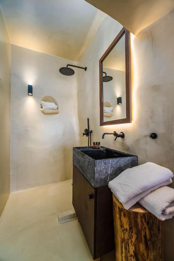 Phaos 1870, A Restored Winery Hotel 3*