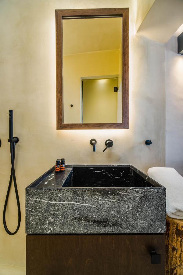 Phaos 1870, A Restored Winery Hotel Pyrgos Kallistis