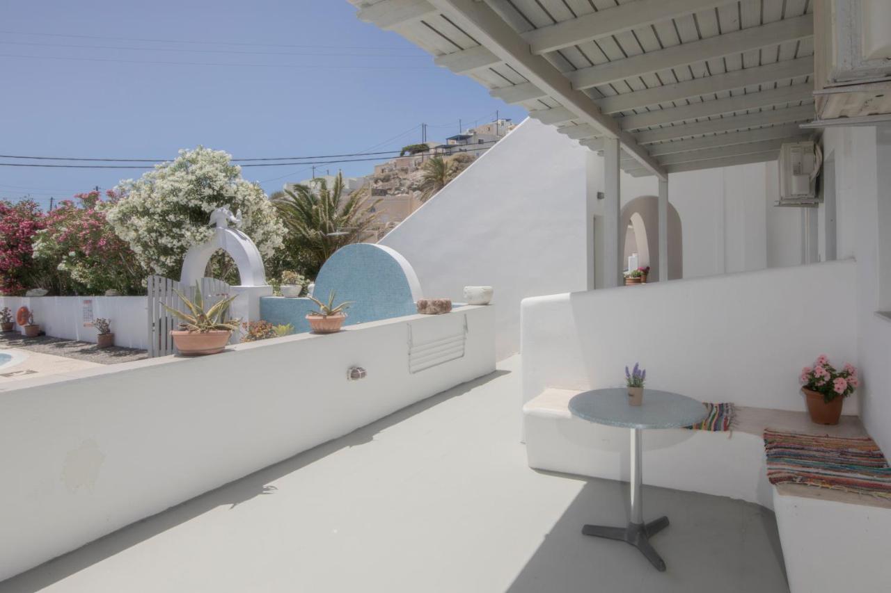 Aparthotel Thira's Dolphin