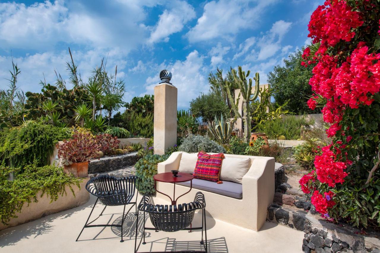 Hiraeth Santorini Guest house