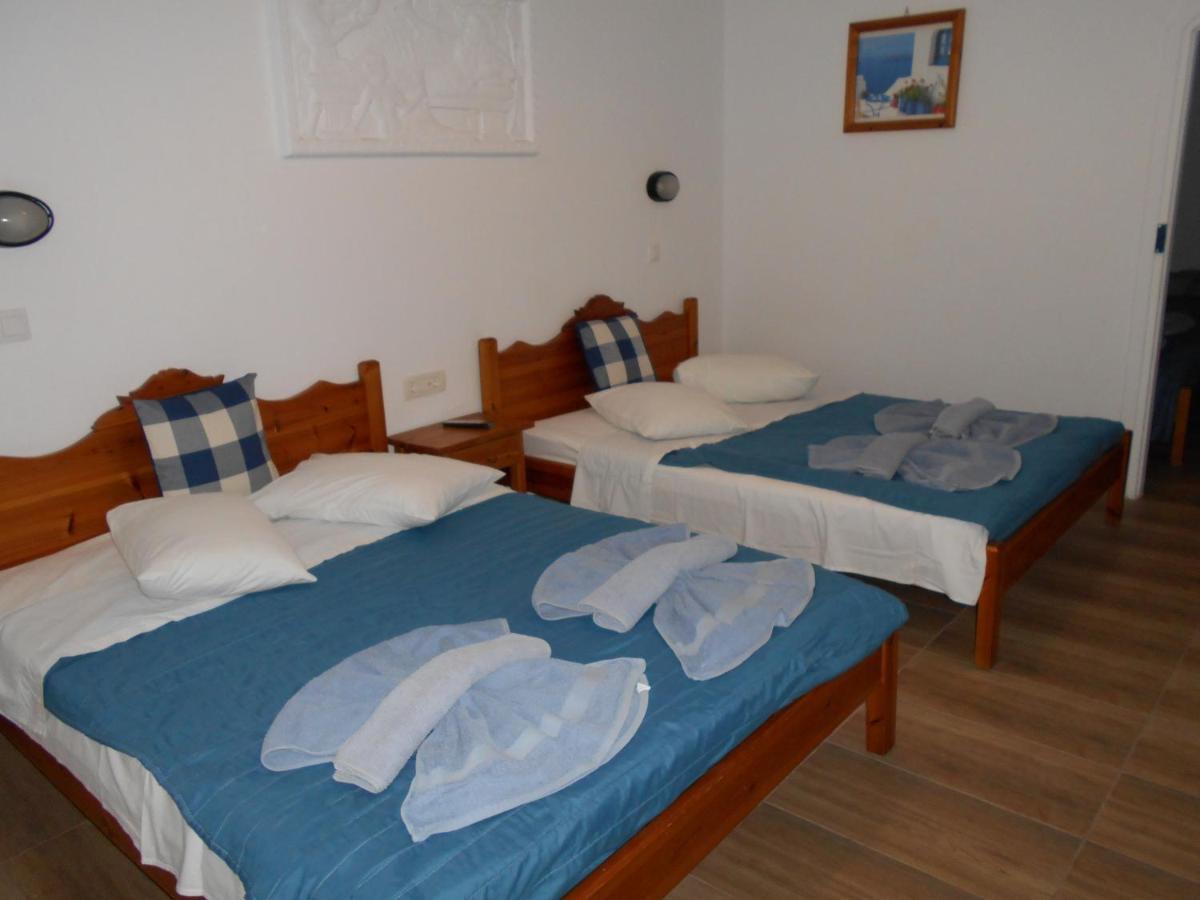 Kapetanios Apartment Perissa (Santorini)