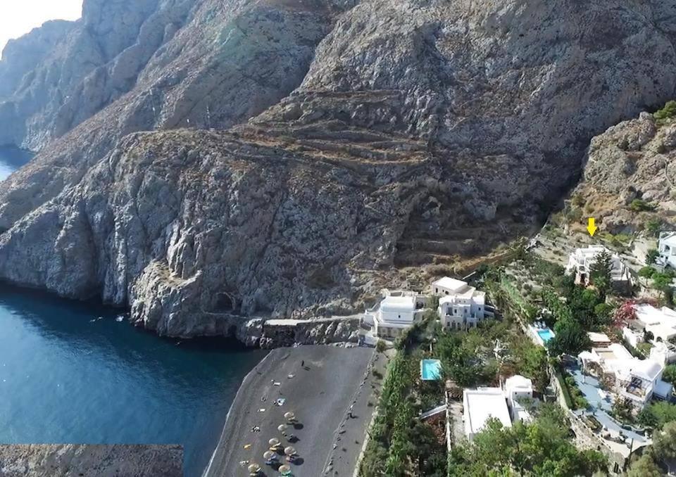 Moschatos House Kamari (Santorini)