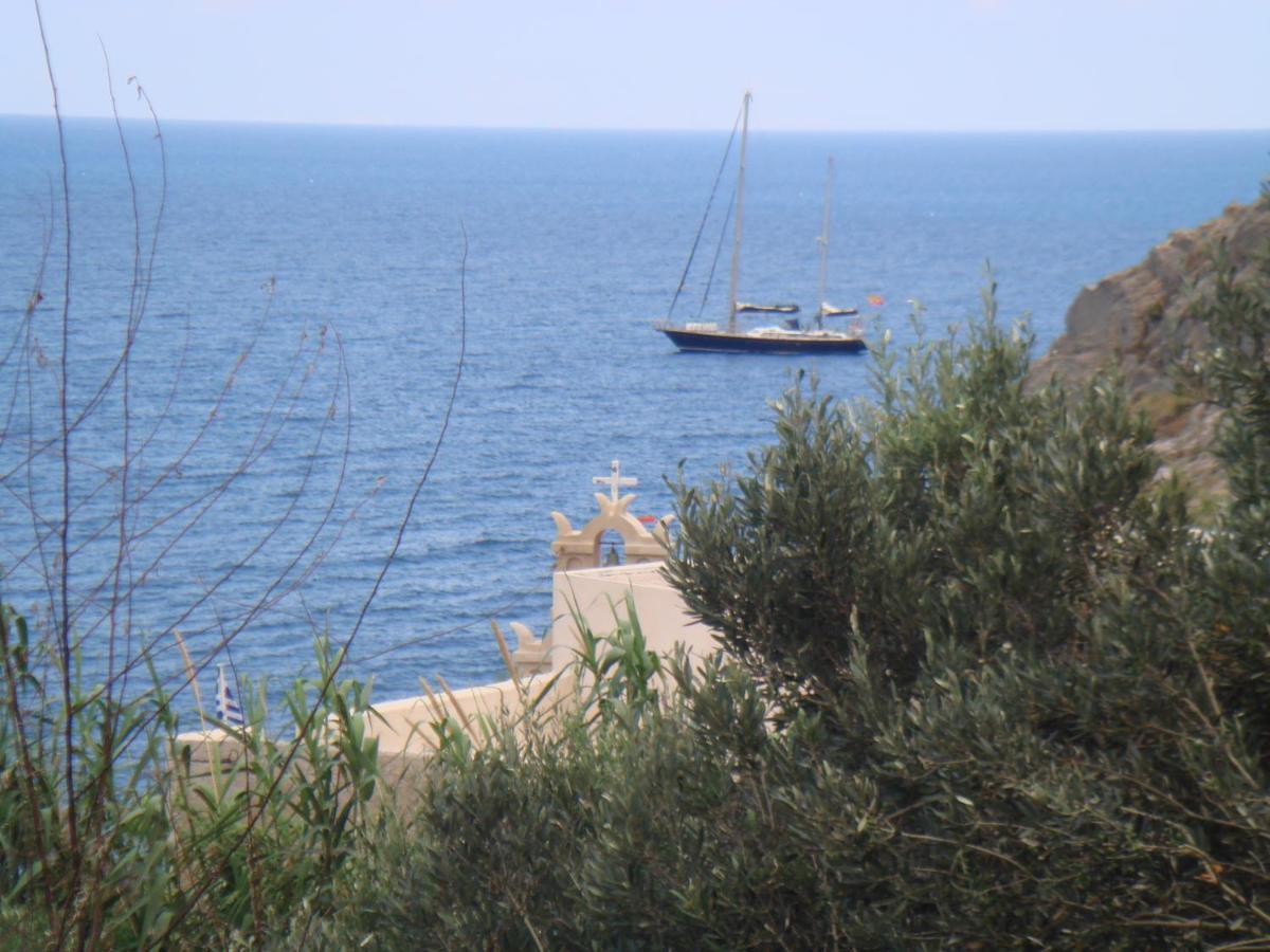 Moschatos House Guest house Kamari (Santorini)