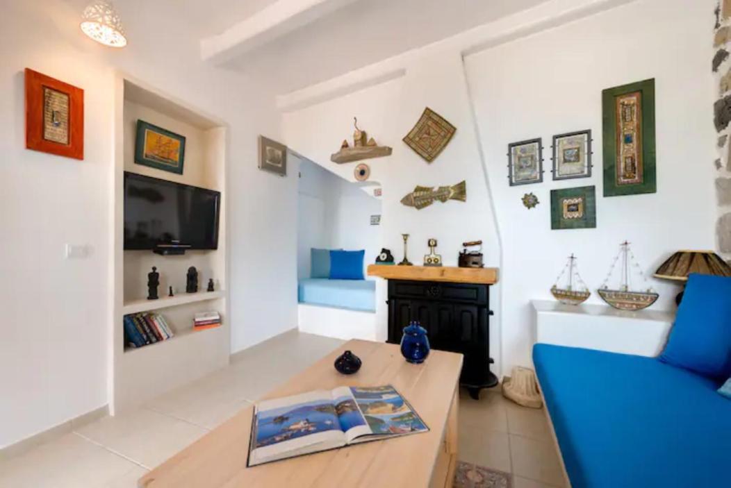Guest house Moschatos House Kamari (Santorini)
