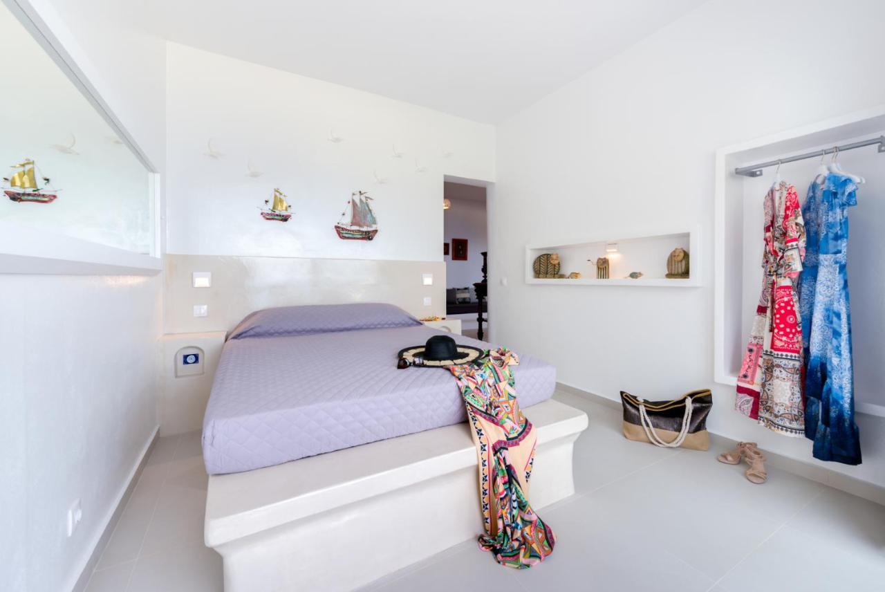 Moschatos House Kamari (Santorini)