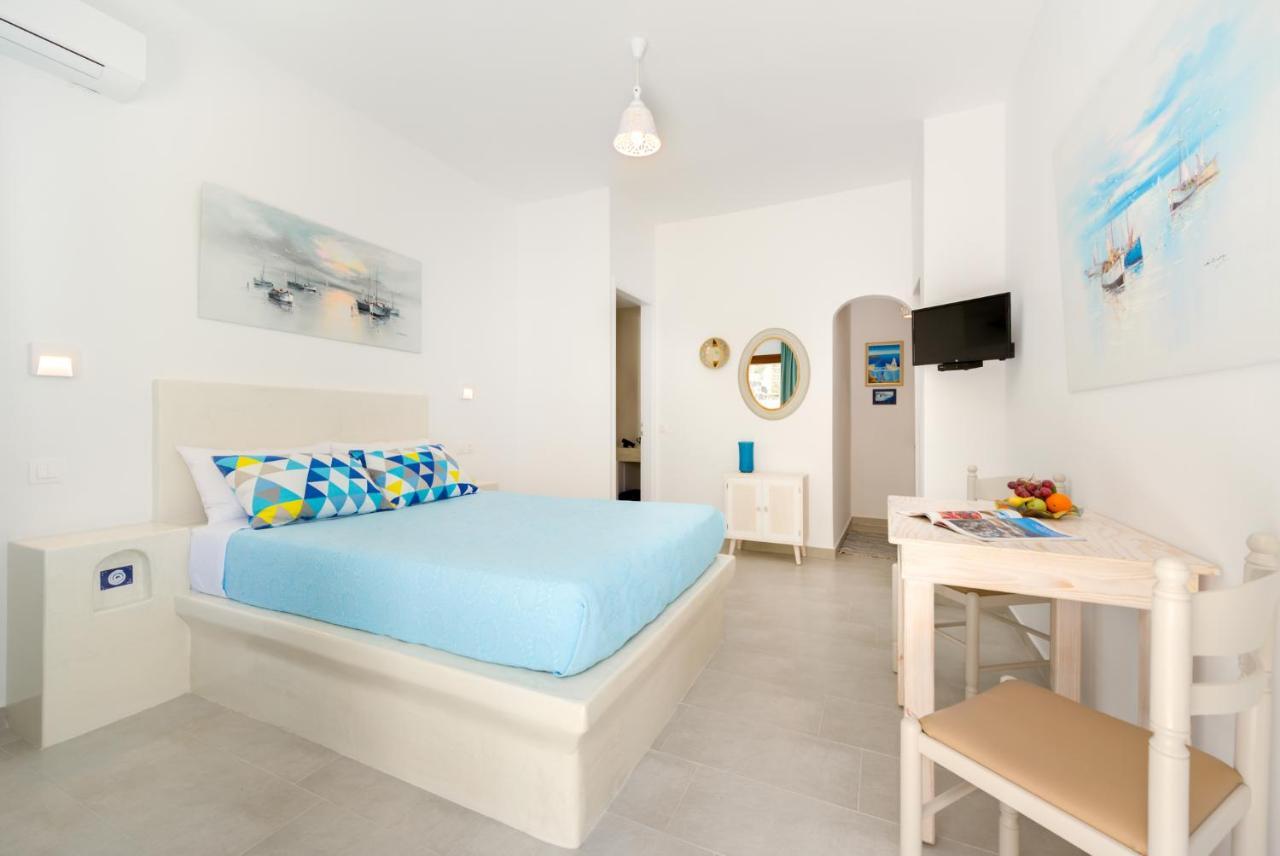 Moschatos House Guest house Kamari (Santorini)