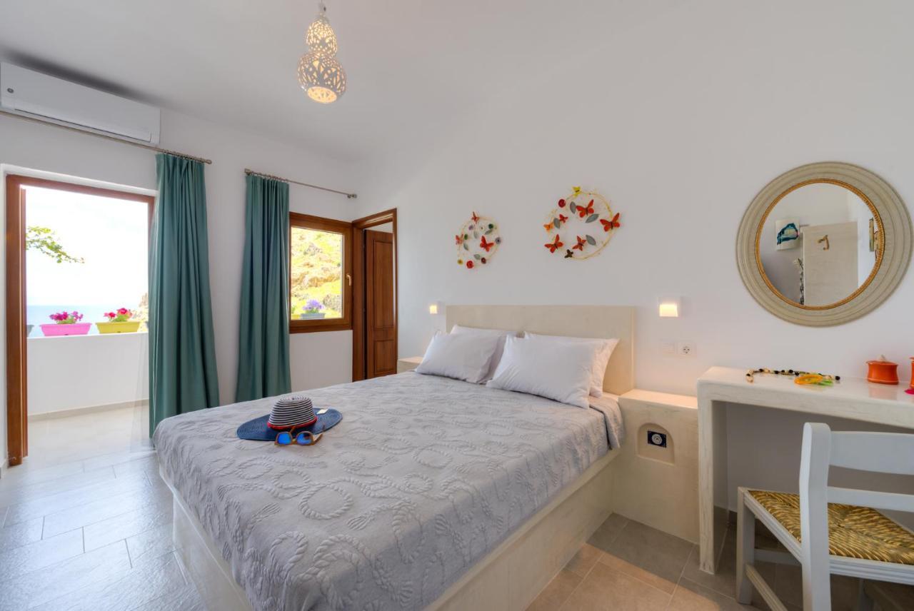Guest house Moschatos House Kamari (Santorini)