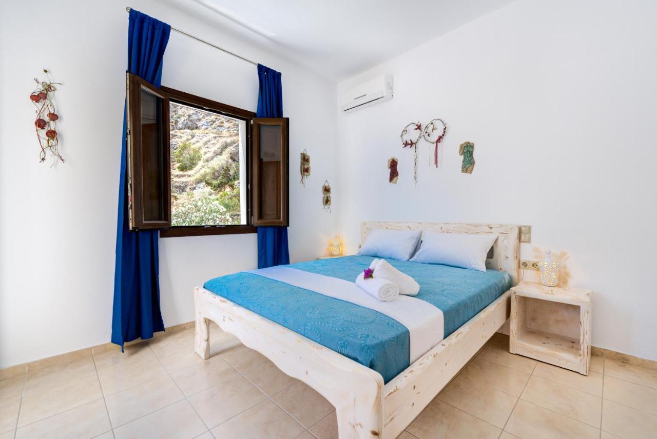 Moschatos House Guest house Kamari (Santorini)