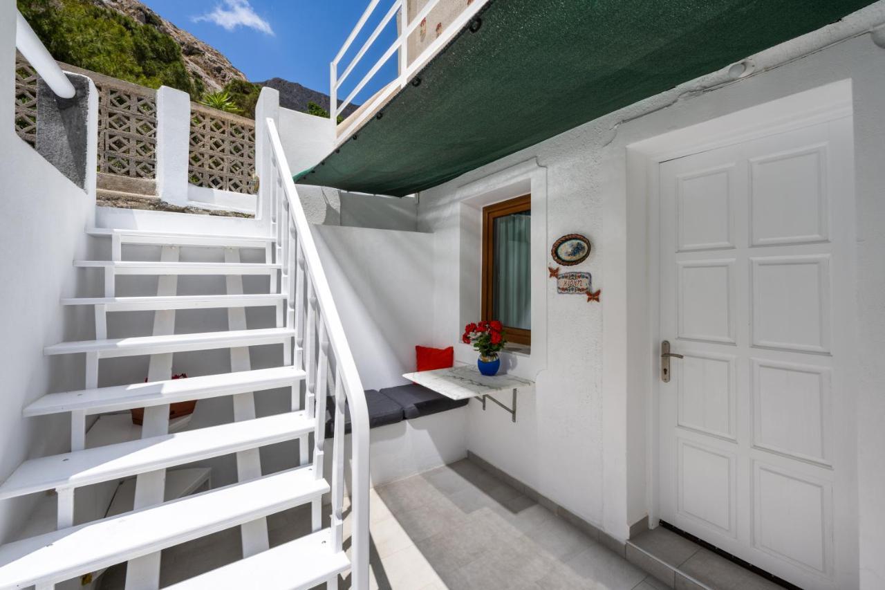 Moschatos House *