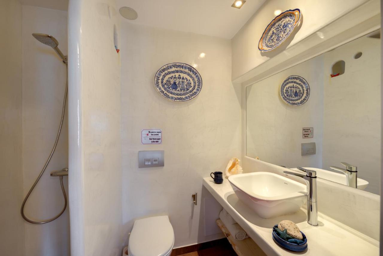 Moschatos House Guest house