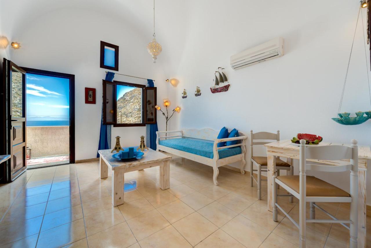 Moschatos House * Kamari (Santorini)