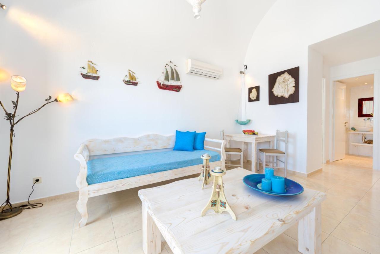 Moschatos House Guest house Kamari (Santorini)